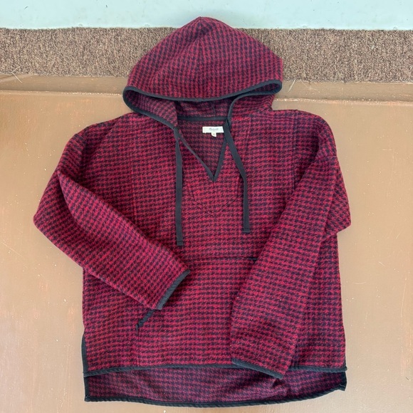 Madewell Jackets & Blazers - Madewell Red and Black Brushed Houndstooth Oversized Hoodie - Women’s Medium
